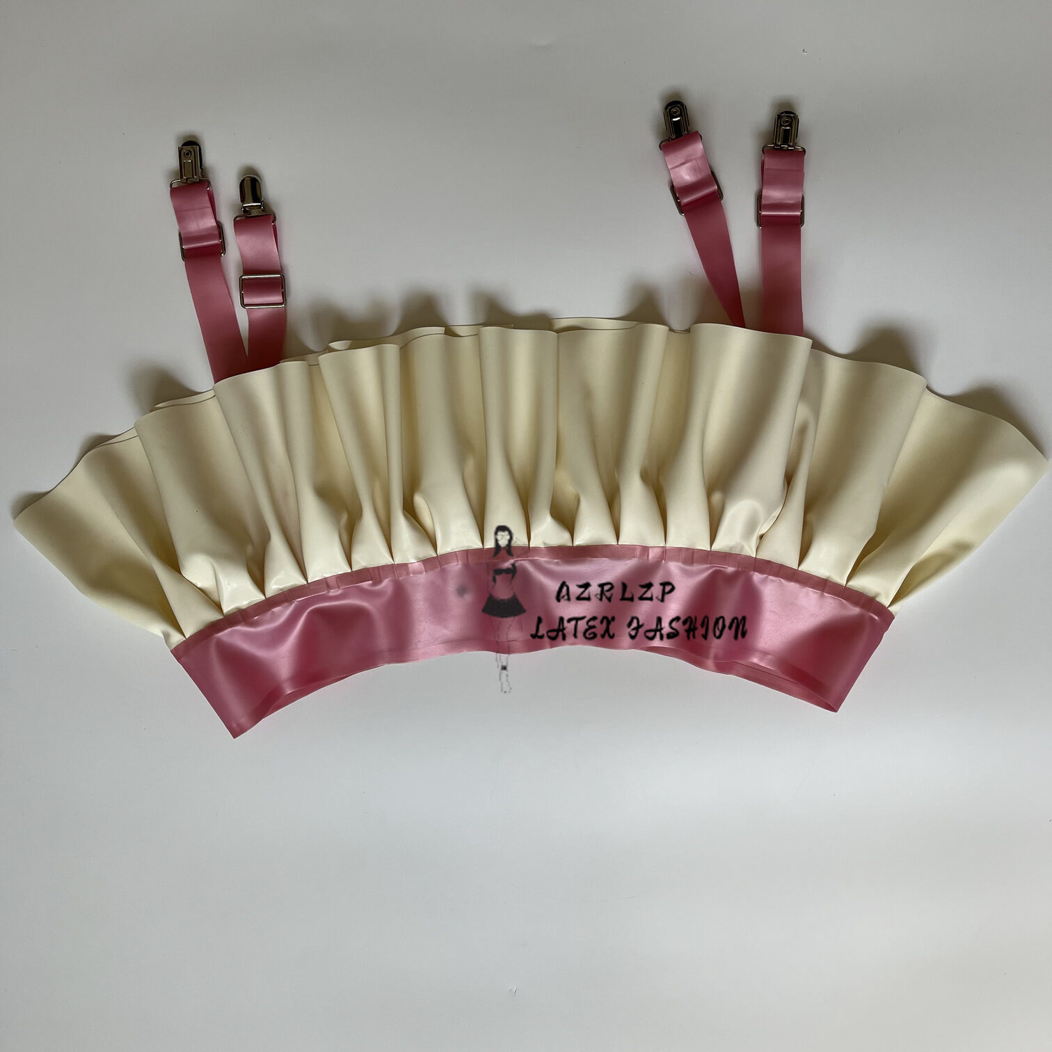 Metallic Powder and White Wome – Garter Belt Set recenzja i cena